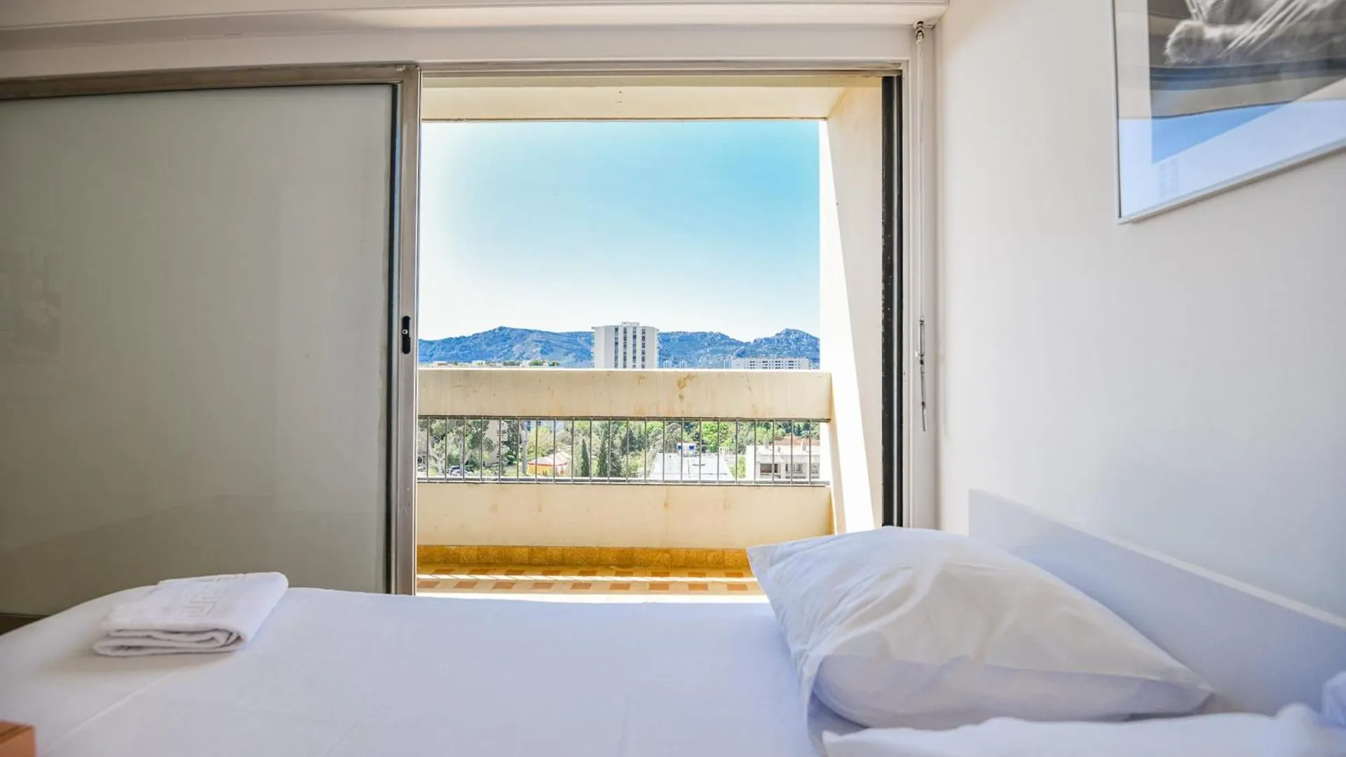 Grand Appartement 4 Ch Vue Mer Balcons Et Clim Marselha Apartamento